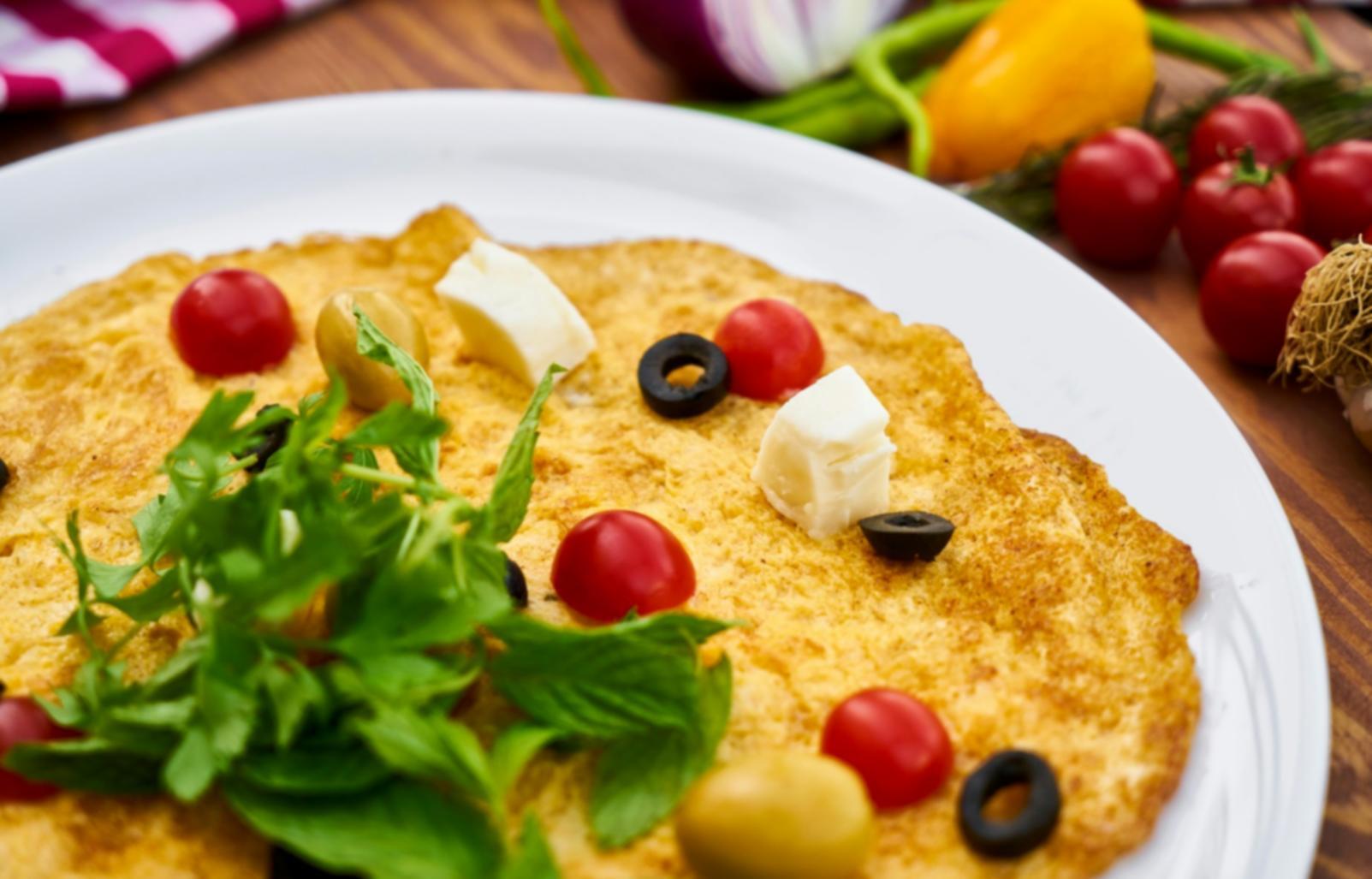 Creative pizza presentation with geometric patterns and color contrast