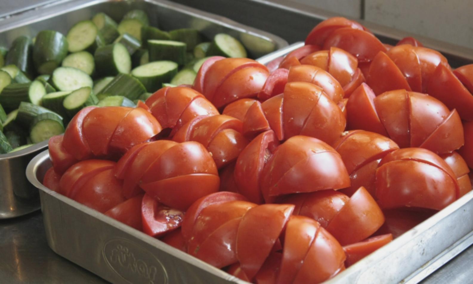 Artfully plated pizza demonstrating advanced presentation techniques